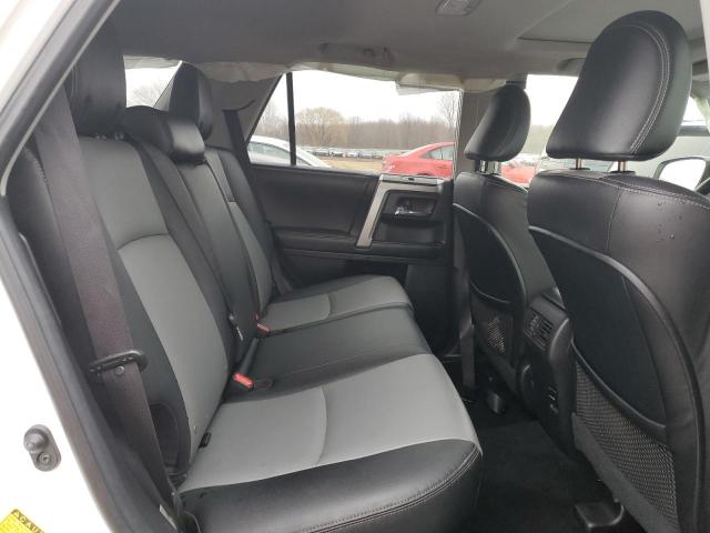 JTEBU5JR3G5351890 - 2016 TOYOTA 4RUNNER SR5/SR5 PREMIUM 白色 照片 11