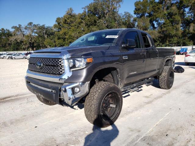 5TFRY5F16JX238148 - 2018 TOYOTA TUNDRA DOUBLE CAB SR/SR5 GRAY photo 1