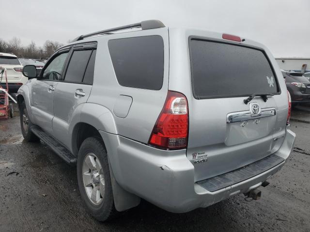 JTEBU14R860090921 - 2006 TOYOTA 4RUNNER SR5 SILVER photo 2