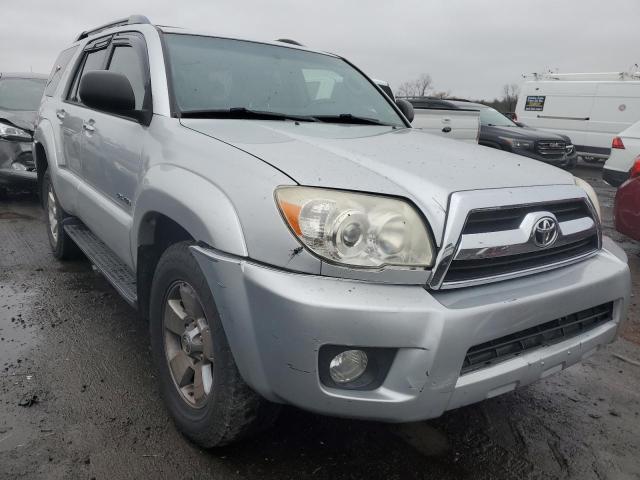 JTEBU14R860090921 - 2006 TOYOTA 4RUNNER SR5 SILVER photo 4