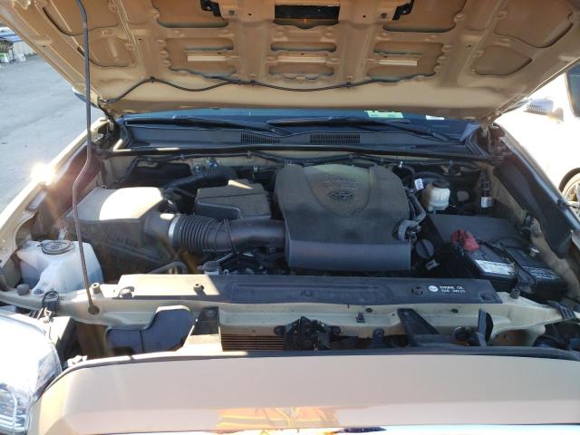 3TMAZ5CN6JM063455 - 2018 TOYOTA TACOMA DOUBLE CAB 棕色 照片 11