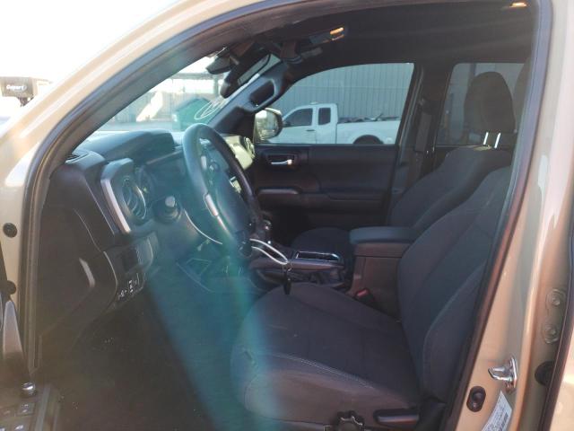 3TMAZ5CN6JM063455 - 2018 TOYOTA TACOMA DOUBLE CAB 棕色 照片 7