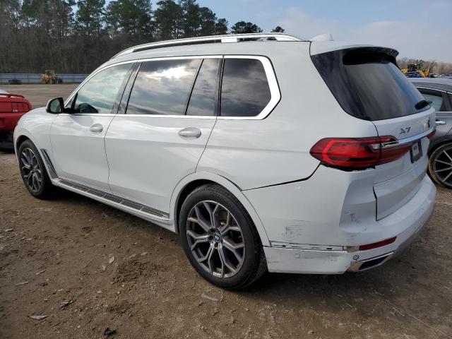 5UXCW2C0XN9J66546 - 2022 BMW X7 XDRIVE40I WHITE photo 2