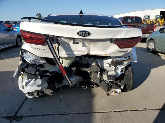 3KPF34AD8ME359460 - 2021 KIA FORTE GT LINE WHITE photo 6