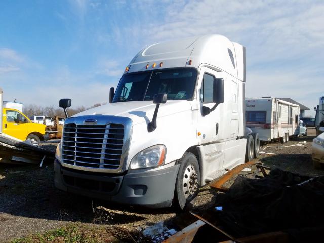 3AKJGLBG6ESFJ1309 - 2014 FREIGHTLINER CASCADIA 125  photo 2