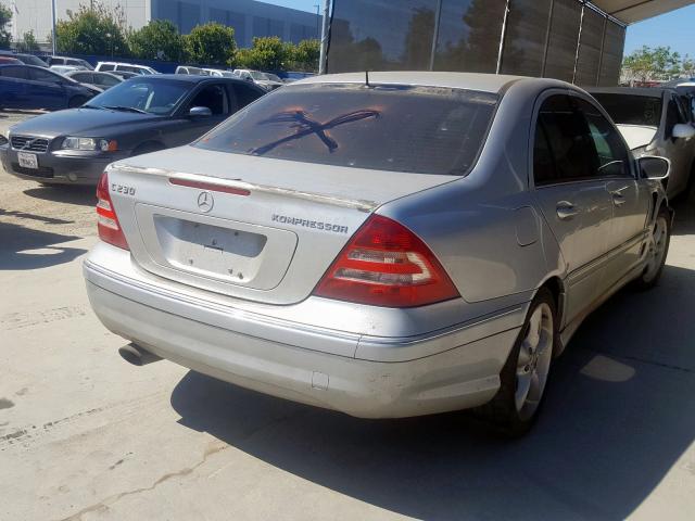 WDBRF40J55F625521 - 2005 MERCEDES-BENZ C 230K SPORT SEDAN  photo 4