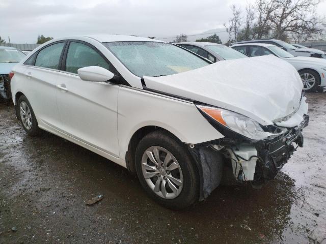 5NPEB4AC0BH161759 - 2011 HYUNDAI SONATA GLS WHITE photo 4