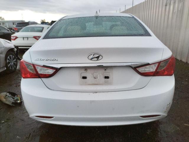 5NPEB4AC0BH161759 - 2011 HYUNDAI SONATA GLS WHITE photo 6