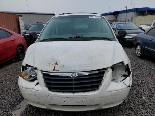 2C4GP54L55R468010 - 2005 CHRYSLER TOWN & COU TOURING 白色 照片 5