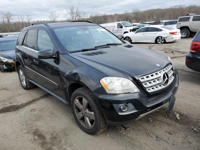 4JGBB8GB3BA659398 - 2011 MERCEDES-BENZ ML 350 4MATIC BLACK photo 4