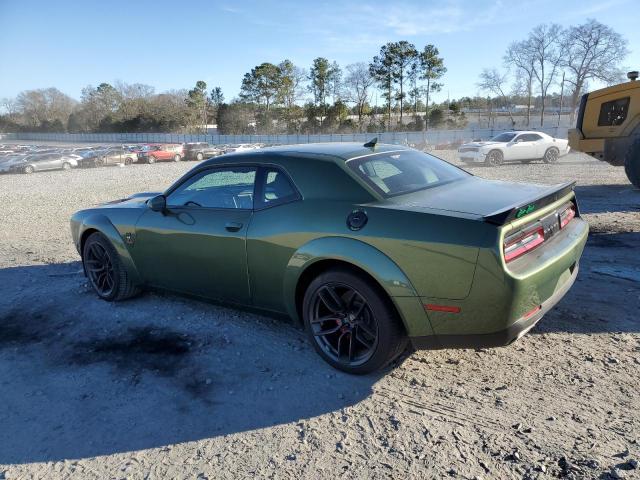 2C3CDZFJ5NH132412 - 2022 DODGE CHALLENGER R/T SCAT PACK GREEN photo 2