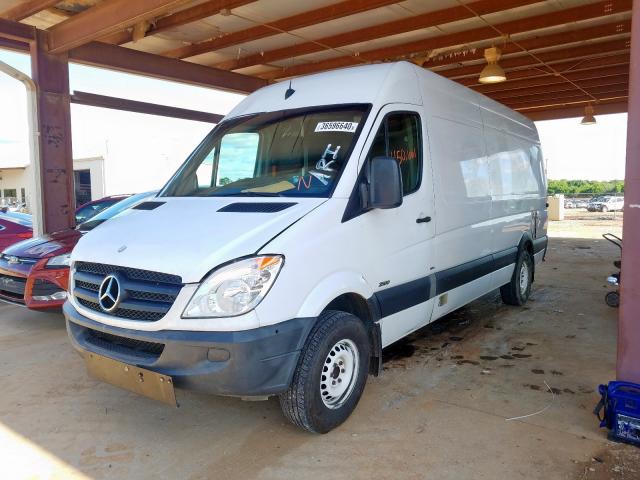 WD3PE8CB3B5564060 - 2011 MERCEDES-BENZ SPRINTER 2500  photo 2