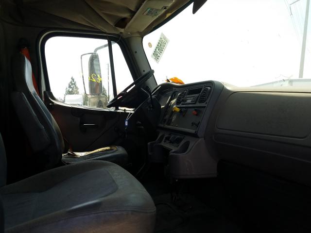 1FVACWDT18DZ78681 - 2008 FREIGHTLINER M2 106 MEDIUM DUTY  photo 5