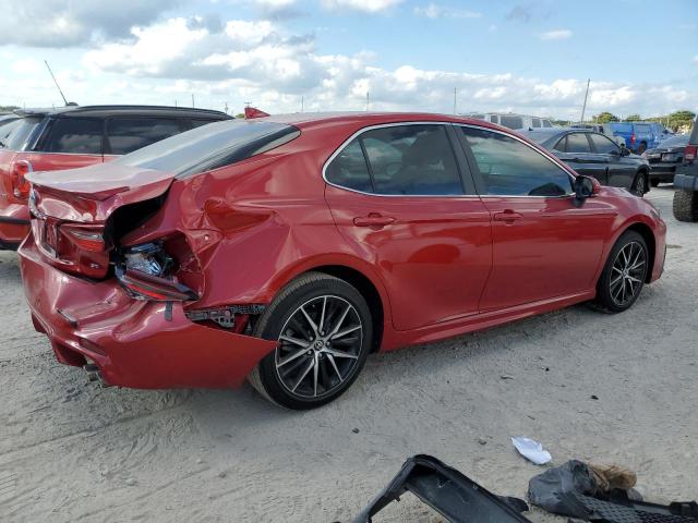 4T1G11AK8PU098873 - 2023 TOYOTA CAMRY SE NIGHT SHADE RED photo 3