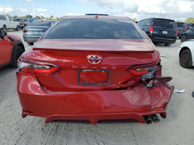 4T1G11AK8PU098873 - 2023 TOYOTA CAMRY SE NIGHT SHADE RED photo 6