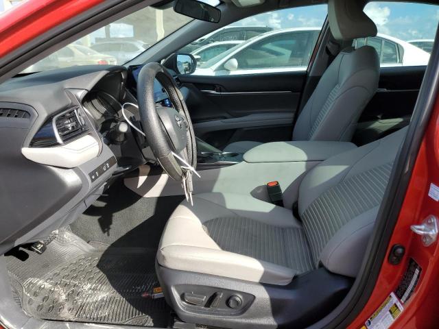 4T1G11AK8PU098873 - 2023 TOYOTA CAMRY SE NIGHT SHADE RED photo 7