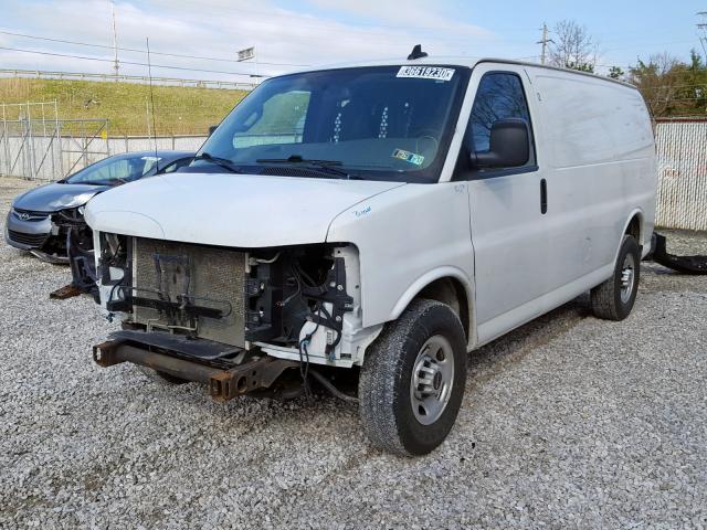 1GTW7AFB7J1288390 - 2018 GMC SAVANA G2500  photo 2