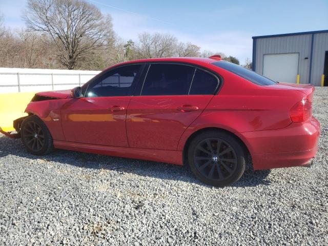WBAPH7C54BE676915 - 2011 BMW 328 I RED photo 2