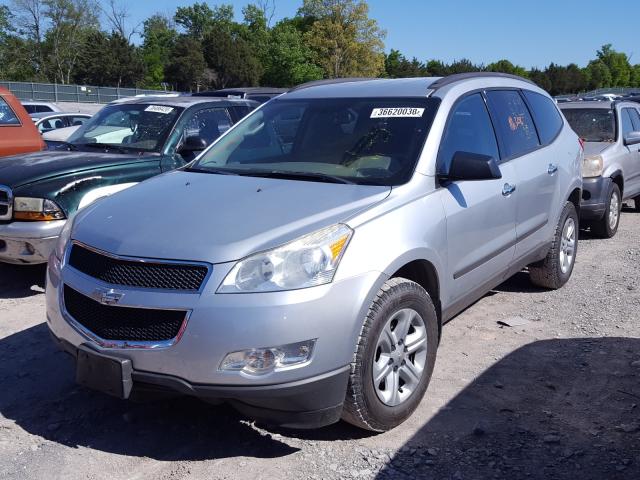 1GNKVEED2BJ331623 - 2011 CHEVROLET TRAVERSE LS  photo 2