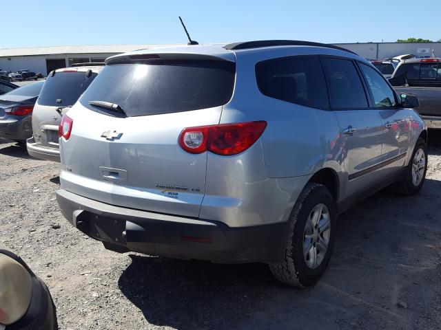 1GNKVEED2BJ331623 - 2011 CHEVROLET TRAVERSE LS  photo 4