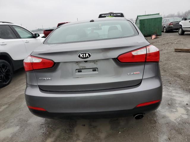 KNAFX4A81F5379956 - 2015 KIA FORTE EX GRAY photo 6