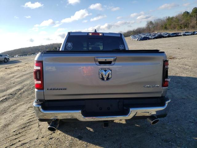 1C6SRFJT0NN257882 - 2022 RAM 1500 LARAMIE SILVER photo 6