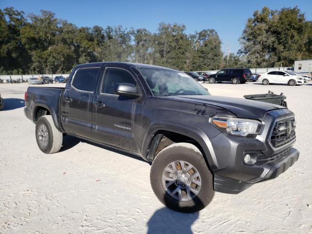 3TMAZ5CN5JM062443 - 2018 TOYOTA TACOMA DOUBLE CAB GRAY photo 4