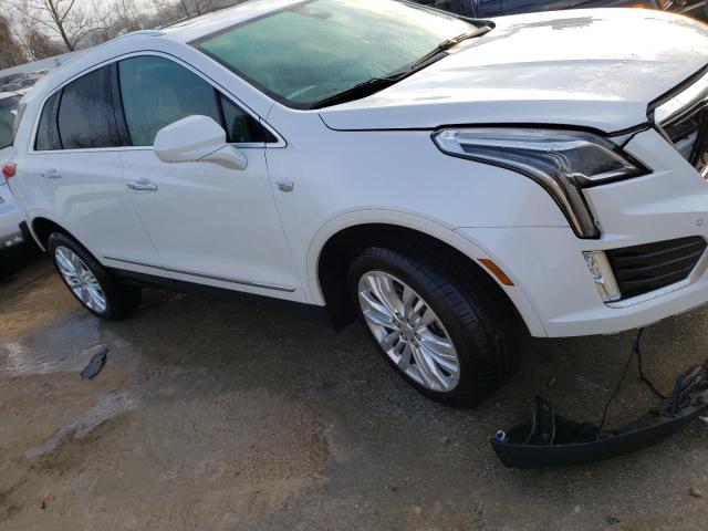 1GYKNERS1HZ220437 - 2017 CADILLAC XT5 PREMIU WHITE photo 4