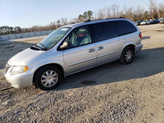 2C4GP54L95R439836 - 2005 CHRYSLER TOWN & COU TOURING ვერცხლისფერი ფოტო 1