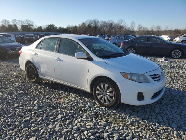 2T1BU4EE8DC103350 - 2013 TOYOTA COROLLA BASE WHITE photo 4