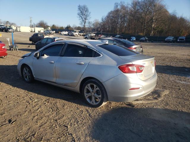 1G1BF5SM8J7162903 - 2018 CHEVROLET CRUZE PREMIER SILVER photo 2