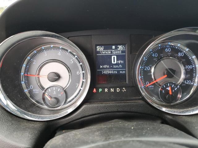 2A4RR8DG0BR796836 - 2011 CHRYSLER TOWN & COU TOURING L WHITE photo 9