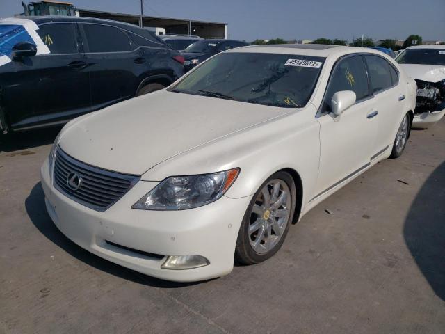 JTHGL46F675014053 - 2007 LEXUS LS 460L WHITE photo 2