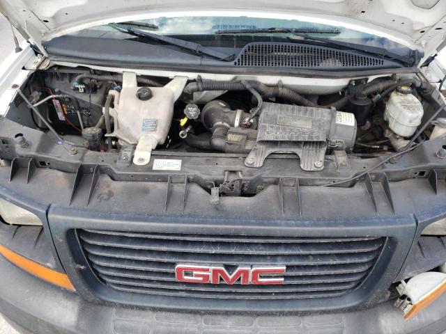 1GD374CA4C1907901 - 2012 GMC SAVANA CUTAWAY G3500 WHITE photo 11