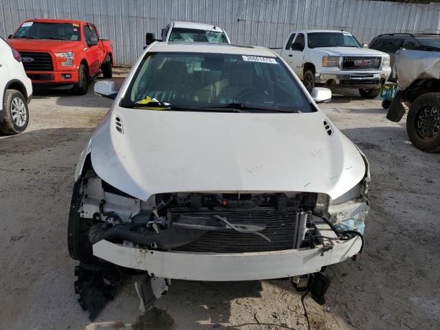 1G4GJ5G30DF185724 - 2013 BUICK LACROSSE TOURING WHITE photo 5