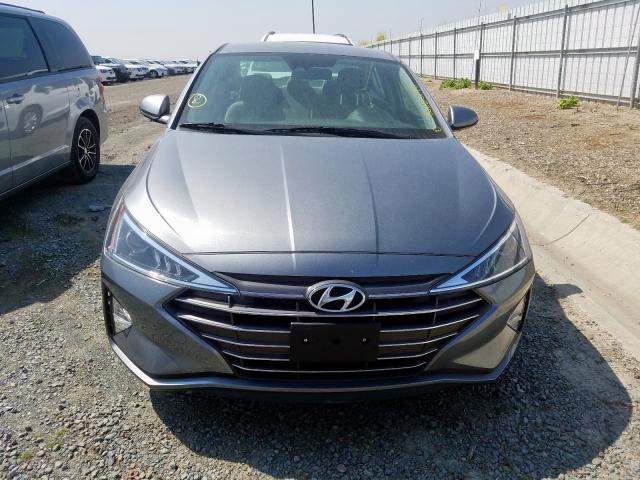 KMHD84LF7KU769118 - 2019 HYUNDAI ELANTRA SEL  photo 9