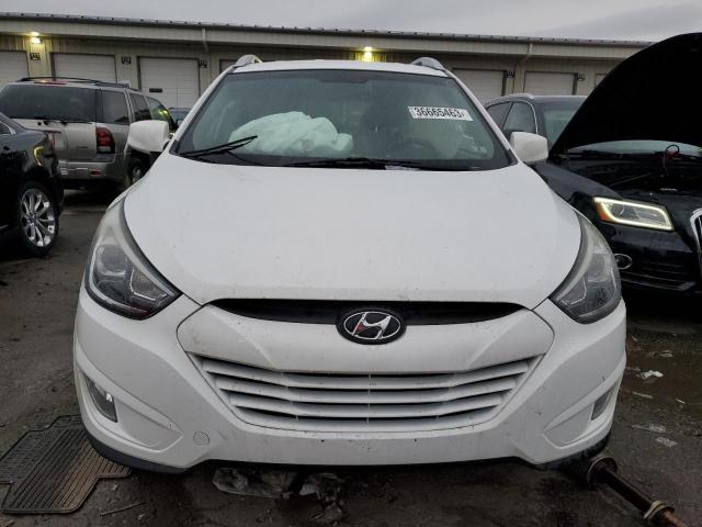 KM8JU3AG6FU082075 - 2015 HYUNDAI TUCSON LIMITED WHITE photo 5