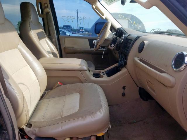 1FMFU18535LA53345 - 2005 FORD EXPEDITION EDDIE BAUER  photo 5