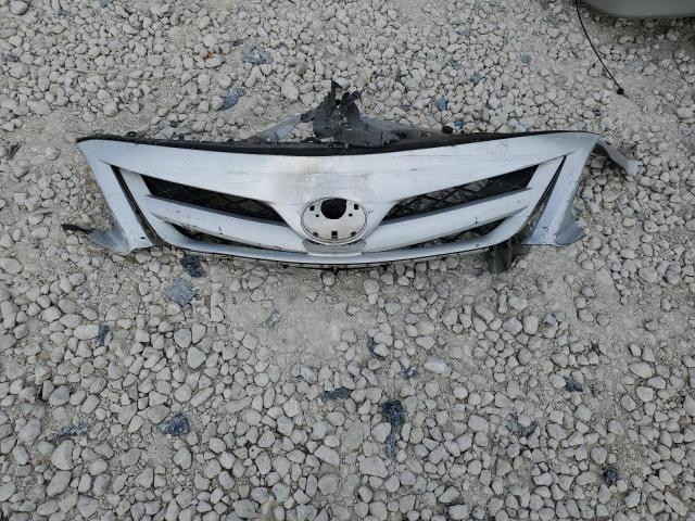 2T1BU4EE1BC647735 - 2011 TOYOTA COROLLA BASE SILVER photo 12