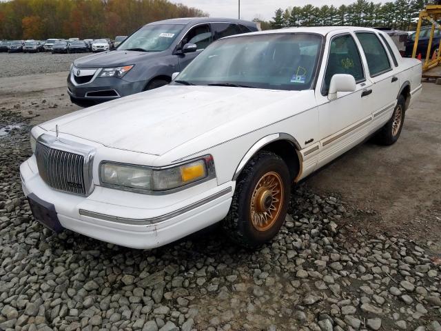 1LNLM81W3VY691662 - 1997 LINCOLN TOWN CAR EXECUTIVE  photo 2