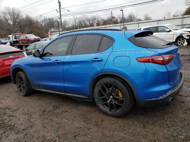 ZASPAKBN2K7C45402 - 2019 ALFA ROMEO STELVIO TI BLUE photo 2