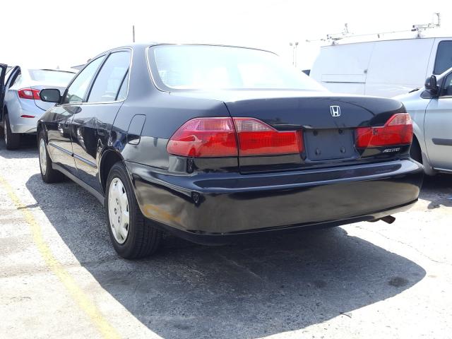 1HGCG5644WA189949 - 1998 HONDA ACCORD LX  photo 3