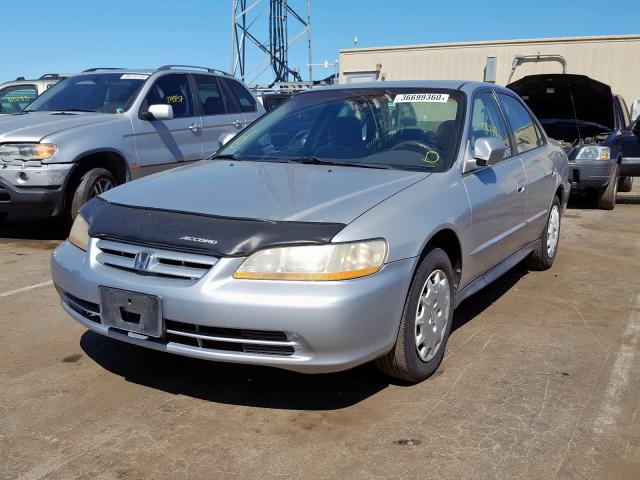 1HGCG65522A104102 - 2002 HONDA ACCORD LX  photo 2