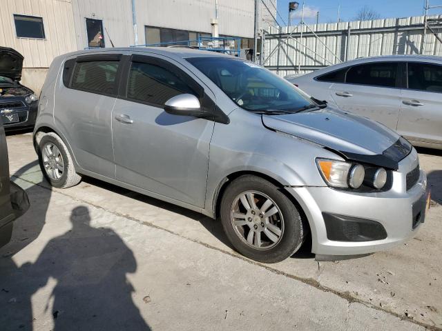 1G1JB6SH4C4115629 - 2012 CHEVROLET SONIC LS 银色 照片 4
