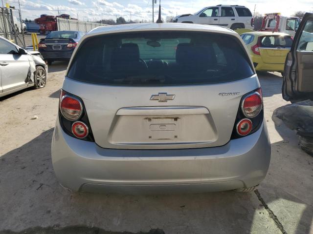 1G1JB6SH4C4115629 - 2012 CHEVROLET SONIC LS 银色 照片 6