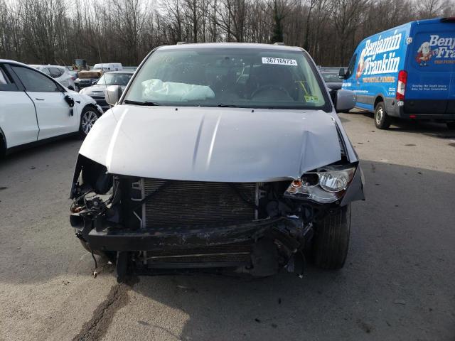 2C4RC1BG2ER437882 - 2014 CHRYSLER TOWN & COU TOURING Silber Foto 5