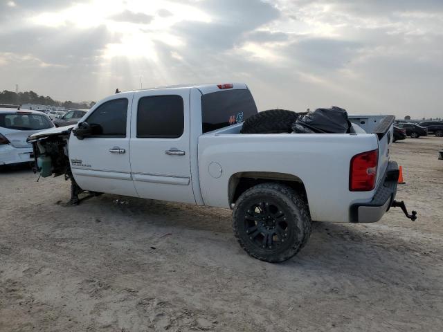 3GCPCSE01DG375262 - 2013 CHEVROLET SILVERADO WHITE photo 2