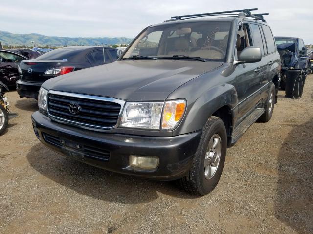 JTEHT05J112011019 - 2001 TOYOTA LAND CRUISER  photo 2