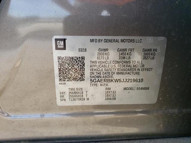 5GAERBKW5JJ219610 - 2018 BUICK ENCLAVE ESSENCE SILVER photo 13