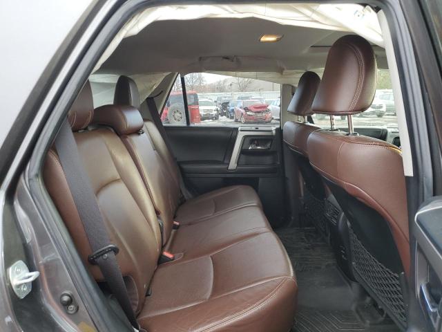 JTEBU5JR3G5300809 - 2016 TOYOTA 4RUNNER SR5/SR5 PREMIUM 灰色 照片 11